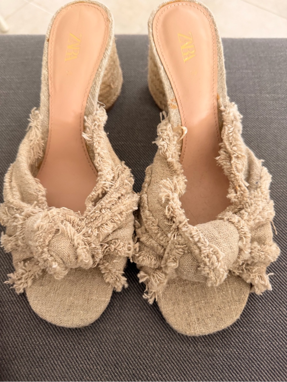 ZARA Women's Frayed linen Knot Espadrille sandals in Beige never worn